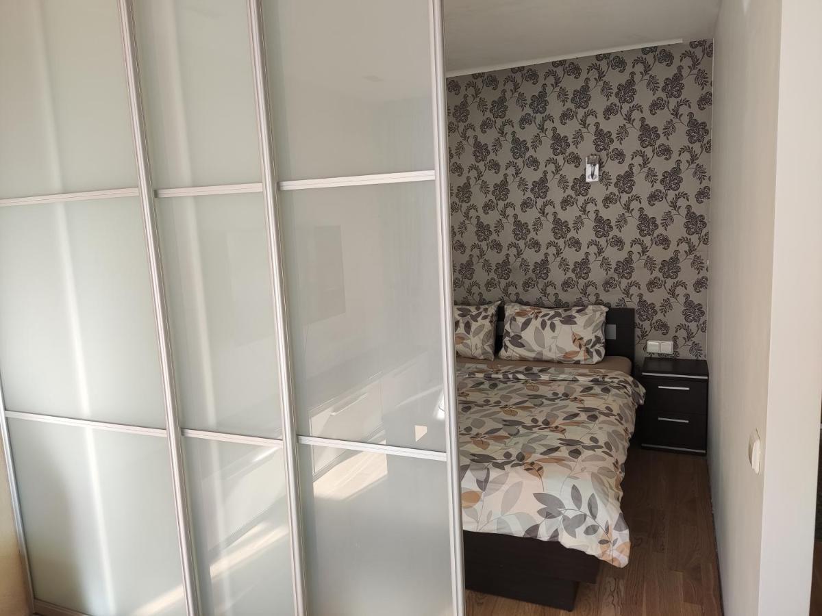 Nikoletos Apartamentai Panevezys Exterior foto